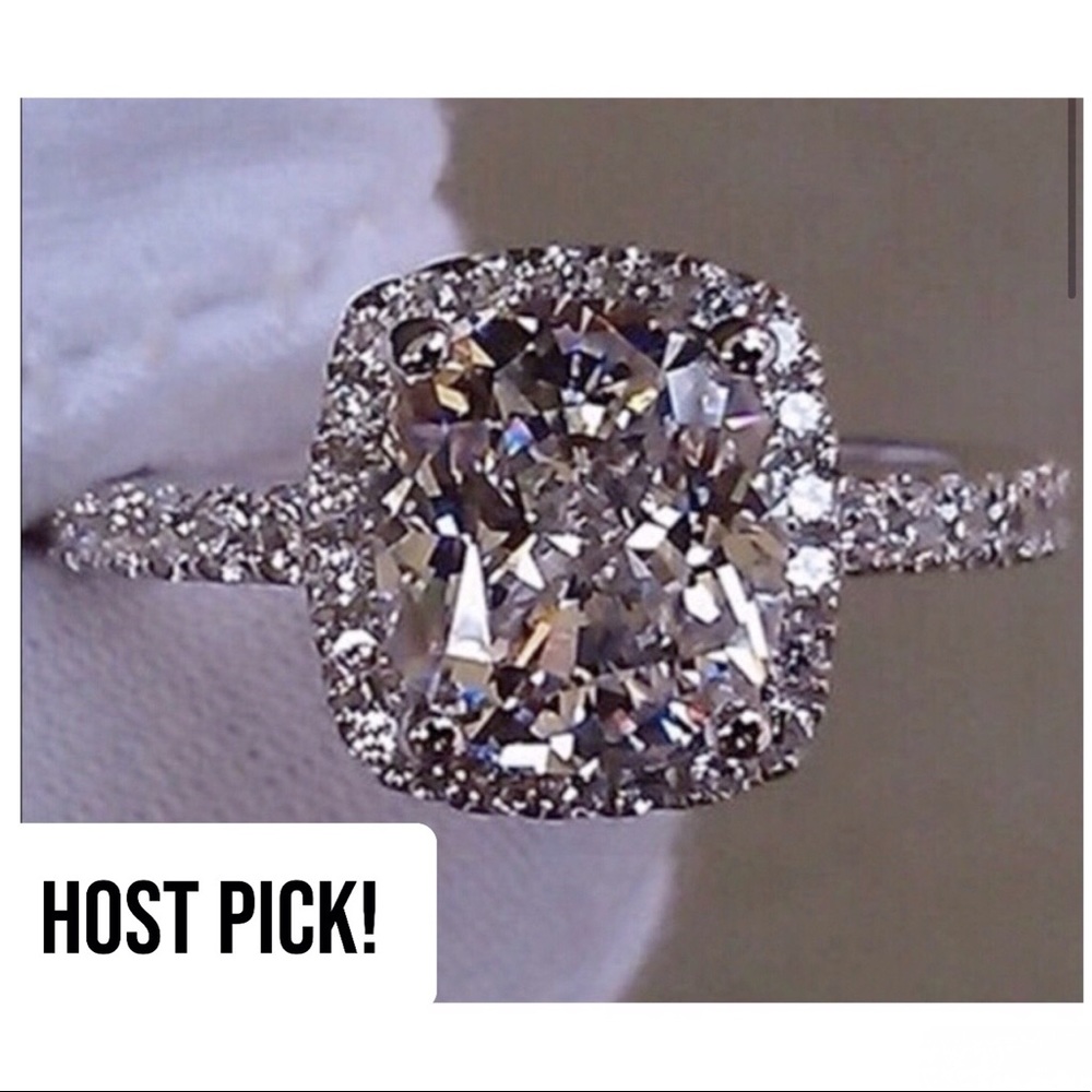 White Sapphire Cocktail Ring 💍